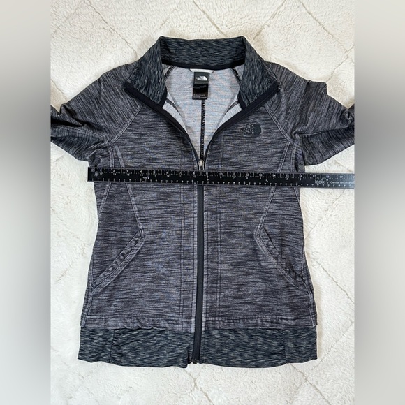 The North Face women’s small S light weight zip up zipper jacket gray - Picture 4 of 7